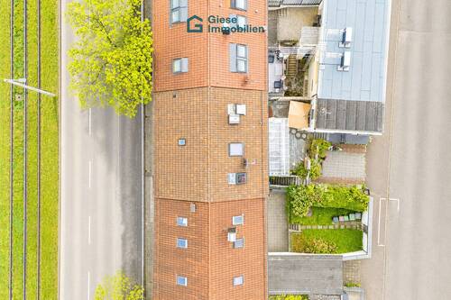 Drohnenansicht - Reihenmittelhaus mit 121,80 m&sup2; in Stuttgart zum Kaufen