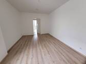 Einblick Wohnzimmer Bild 2 - 