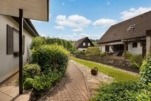Eingangsbereich - 3 Zimmer Einfamilienhaus zum Kaufen in Nümbrecht