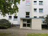 Hauseingang - 2 Zimmer Etagenwohnung zum Kaufen in Bremen