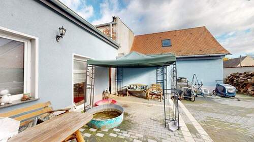 Innenhof - 5 Zimmer Einfamilienhaus zum Kaufen in Köthen