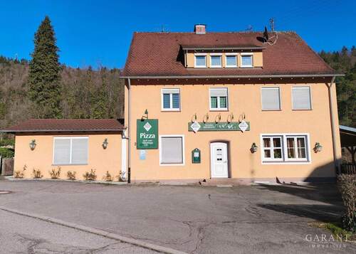 Außenansicht - 9 Zimmer Einfamilienhaus zum Kaufen in Unterreichenbach