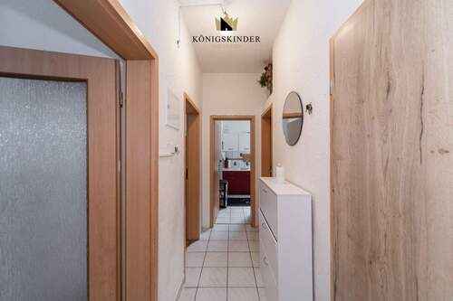 Wohnung 1 - 1 Zimmer Mehrfamilienhaus, Wohnhaus in Lichtenstein