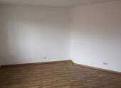 Zimmer - Helle 1-Raum-Wohnung mit Balkon & separater Küche in Leipzig - Stellplatz optional