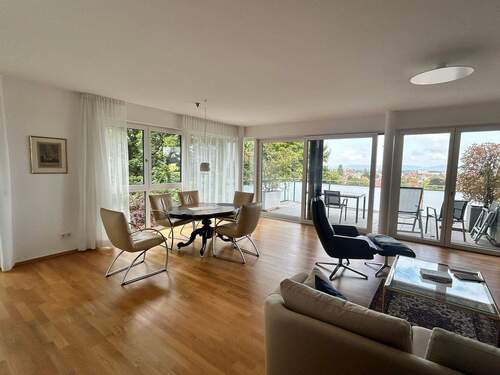 Wohn- /Essbereich - Etagenwohnung mit 128,00 m² in Freiburg im Breisgau zum Kaufen