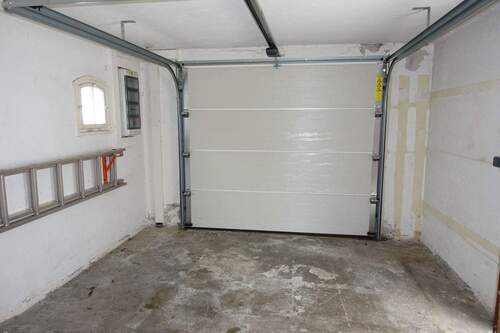 Garage - 