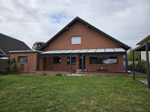 Rückansicht, Terrasse überdach - 4 Zimmer Einfamilienhaus zum Kaufen in Jülich