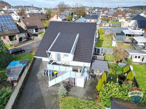 Außenaufnahmen - Mehrfamilienhaus, Wohnhaus mit 274,70 m&sup2; in Hueckelhoven zum Kaufen