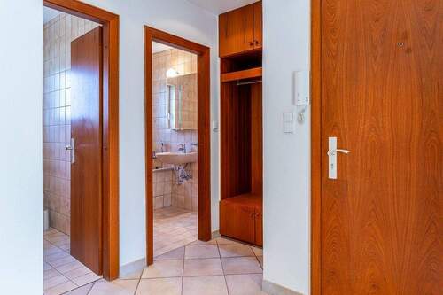 Diele - 4 Zimmer Etagenwohnung in Flensburg