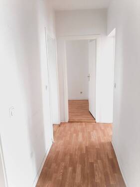 Flur (Beispiel).jpg - 