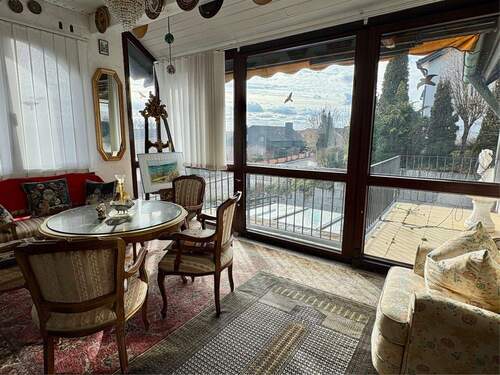 Wintergarten Wohnen EG - 6 Zimmer Einfamilienhaus in Ammerndorf