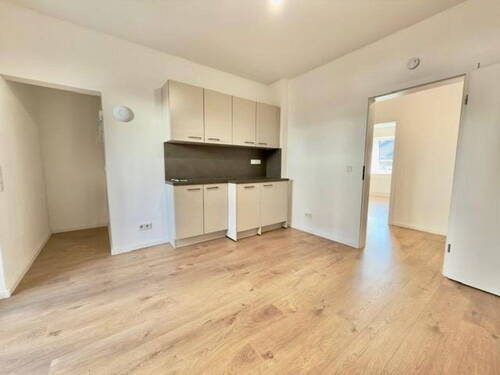 Zimmer 1 - 
