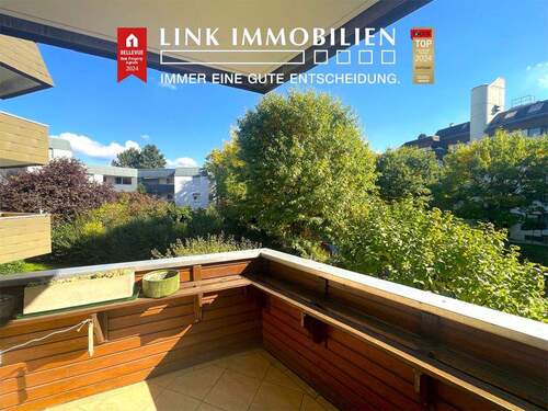 Wir freuen uns auf Sie! - Großzügige 3,5-Zimmerwohnung mit 2 Balkonen und TG-Stellplatz