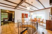 Essbereich mit Blick in Diele - 