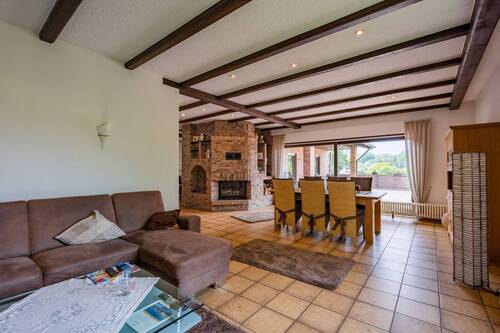 Wohn- und Esszimmer - 