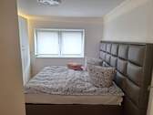 Schlafzimmer 1 - 3 Zimmer Etagenwohnung in Bergisch Gladbach