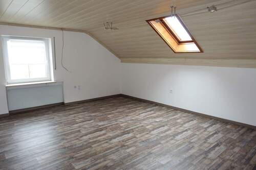 Schlafzi 2 - Etagenwohnung mit 133,00 m² in Kraiburg zur Miete