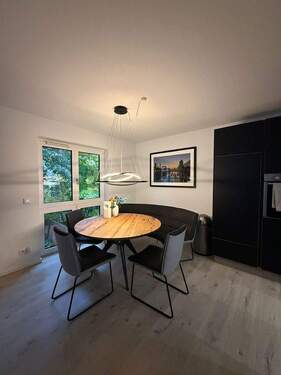 thumbnail_4b07335e-af88-4bde-a483-9be68cb0d8c1.jpg - *** moderne und gut geschnittene 3-Zi- Wohnung 1.OG mit großzügigem Balkon und 1x Stellplatz Nbg.-West***