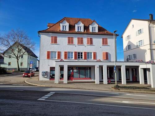 Außenansicht - Wohnen mit Charme - Großzügige 3,5-Zimmer-Dachgeschosswohnung