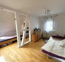 *Eine ganz besondere & charmante DG-Maisonette mit eigenen Garten* - Ludwigsburg Süd