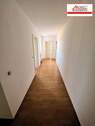 Flur - 3 Zimmer Etagenwohnung zur Miete in Zeitz