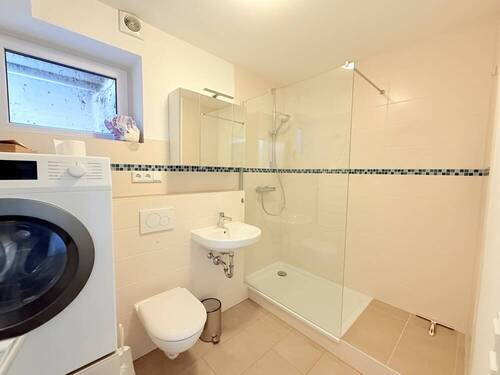 UG Duschbad mit WC - 