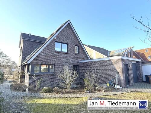 Hausansicht - 7 Zimmer Einfamilienhaus in Bad Schwartau