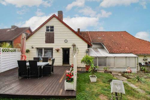 Garten - Charmantes Einfamilienhaus mit Sanierungsbedarf - inklusive Garten & Garage