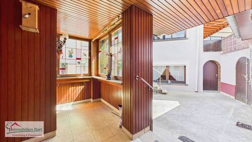 Zugang zum Wohnhaus - 