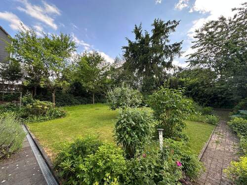 Garten - Mehrfamilienhaus, Wohnhaus mit 160,00 m² in Velbert zum Kaufen
