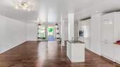 Wohn-/ Essbereich - Moderne Stadtwohnung in ruhiger Seitenstraße - mit Balkon und Tiefgarage