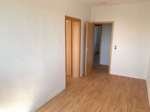 Zimmer 3 - 