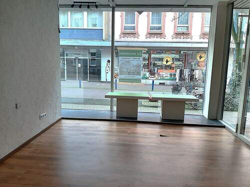 Verkaufsraum - 3 Zimmer Büro in Duisburg