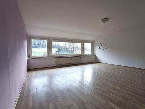 Wohnzimmer - Etagenwohnung mit 71,00 m&sup2; in Bad Pyrmont zum Kaufen