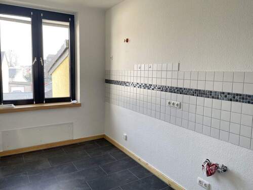 große Küche - 3 Zimmer Mehrfamilienhaus, Wohnhaus in Eschweiler / Weisweiler