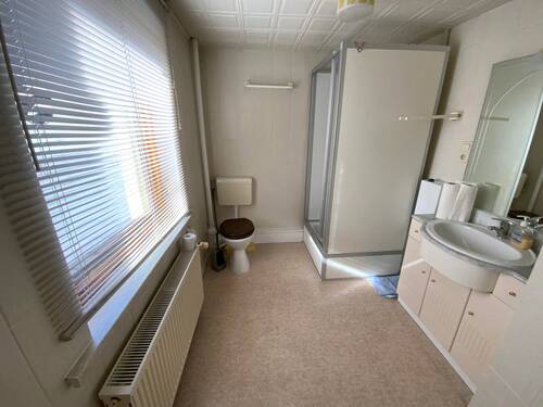 Tageslichtbadezimmer im Obergeschoss - 