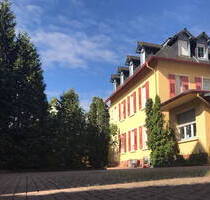 Gepflegtes, freistehendes Einfamilienhaus mit neun Zimmern im Zentrum West von Baden-Baden - Baden - Baden Innenstadt