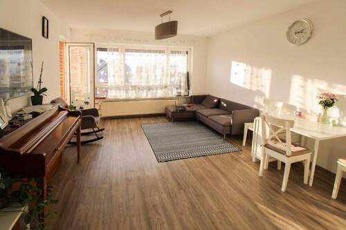 Wohnzimmer - Wohnen in Sürth am Rhein: vermietete 3-Zimmer-Wohnung in Top-Lage mit Panoramaausblick