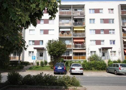 Objektansicht - 3 Zimmer Etagenwohnung zur Miete in Oschersleben