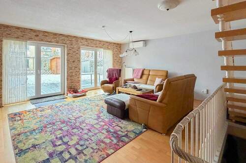 Wohnzimmer - 6 Zimmer Doppelhaushälfte zum Kaufen in Troisdorf