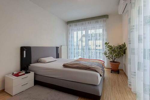 Schlafzimmer - Doppelhaushälfte mit 154,00 m&sup2; in Troisdorf zum Kaufen