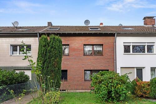 2 Vorderansicht - Mehrfamilienhaus, Wohnhaus in Hürth