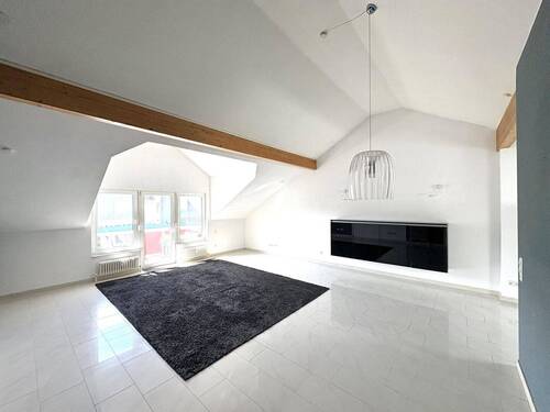 Wohnzimmer Ansicht 1 - Stilvolle Wohnung in architektonischem Schmuckstück in Bretten