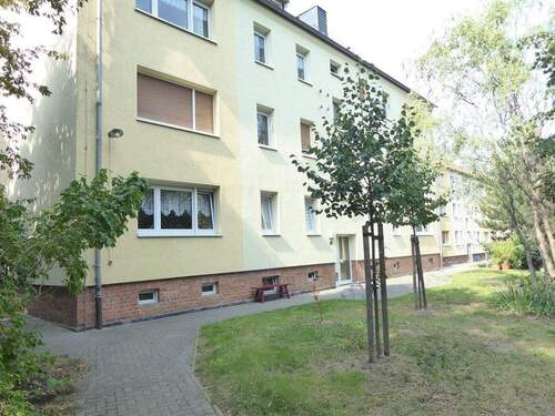 Hausansicht - 3 Zimmer Etagenwohnung zur Miete in Bad Düben