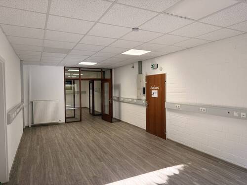 Büro l - 5 Zimmer Einfamilienhaus zur Miete in Weyhe