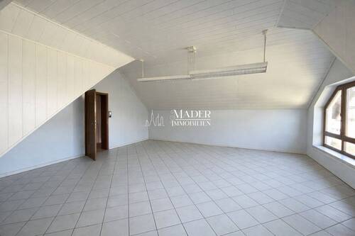 Schlafen/ Arbeiten - Einfamilienhaus mit 295,00 m&sup2; in Tettau zum Kaufen