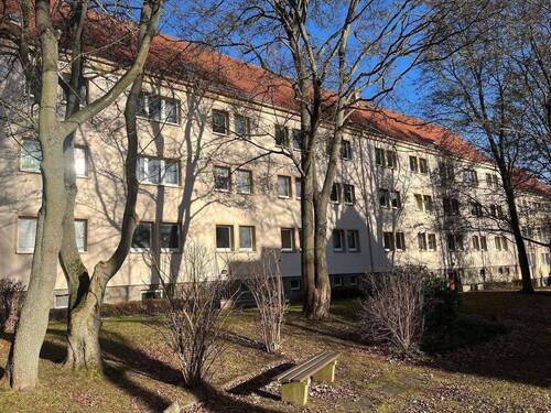 Innenhof - 2 Zimmer Etagenwohnung zur Miete in Zwickau