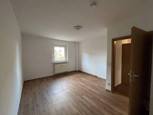 Schlafzimmer - Etagenwohnung mit 52,70 m&sup2; in Zwickau zur Miete