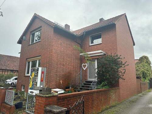 Außenansicht - Zwangsversteigerung - Einfamilienhaus in Hohenhamlen OT Mehrum - für den Erwerber provisionsfrei!