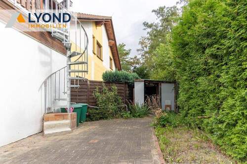 Rückansicht - 1 Zimmer Mehrfamilienhaus, Wohnhaus zum Kaufen in Lucka